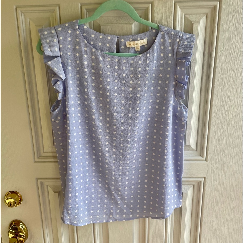 Pok a dot Sleeveless Blouse